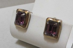 Vintage BARCLAY Faux Amethyst Purple Glass Gold Tone Clip Earrings 1/2″