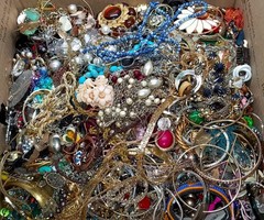 Jewelry Treasure Box Lot Unsearched Unsorted Vtg & New Junk & Good Resell 3 Lbs