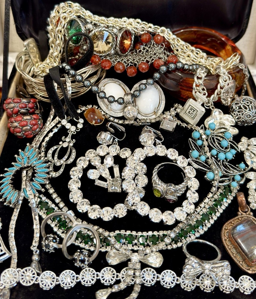 Vintage Estate Costume Jewelry Lot! MONET, AVON and more!