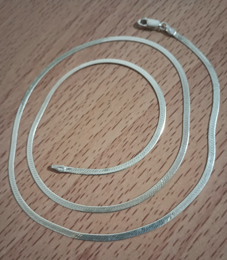 Vtg 925 Italian Italy Sterling Silver 2.5mm Herringbone Chain Necklace 24″ long
