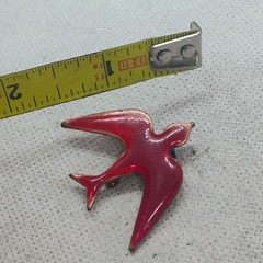 Vintage MCM Red Enamel on Copper Bird Swallow Pin Brooch 1.5″