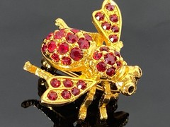 LOT of 5 JOAN RIVERS Gold Tone Bee Pins Brooches (one small) Various Colors