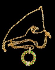 Vintage MET Russian Imperial Wreath Pendant 24k Gold Plated w/Enamel & Crystals