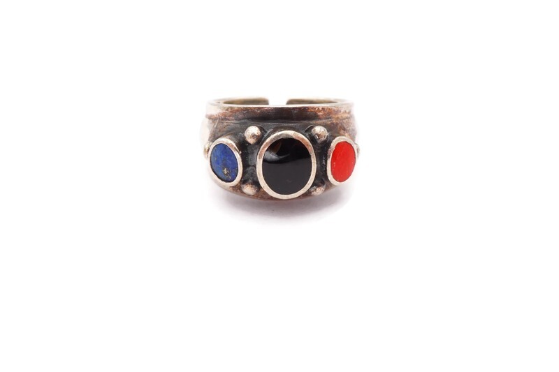 Vintage Sterling Silver 925 Black Onyx Lapis Coral Ring Size 4.25