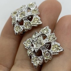 VTG SARAH COVENTRY ART DECO RHINESTONE SILVER OPENWORK HUGGIE EARRINGS CLIP-ON