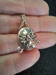 DESIGN SHAVARSH K VICTORIAN REVIVAL SCROLL REPOUSSE STERLING SLIDE BRACELET 16g