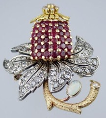 AMAZING Vintage Mid Century Portuguese 19K Ruby Diamond Strawberry Pendant Pin