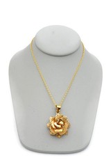 Vintage Giovanni Necklace Gold Tone Rose Flower 15″