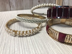 5 Vintage Womens Bracelets Assorted Sizes & Shades Free Shipping