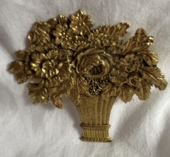 CONCORD MUSEUM MOSES GRANT BOSTON BASKET OF FLOWERS PIN BROOCH