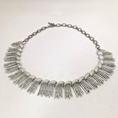 Vintage Sarah Coventry 1962 SIMPLY ELEGANT Silver Toned Fringe Bib Necklace