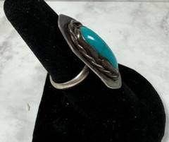Old Pawn Sterling Silver Turquoise Ring – 1 1/2″ Long Setting – Size 7.75