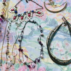 Vintage Early 2000s Necklace Lot Of 10 + Y2K 1990s Mcbling Fashion Statement 13