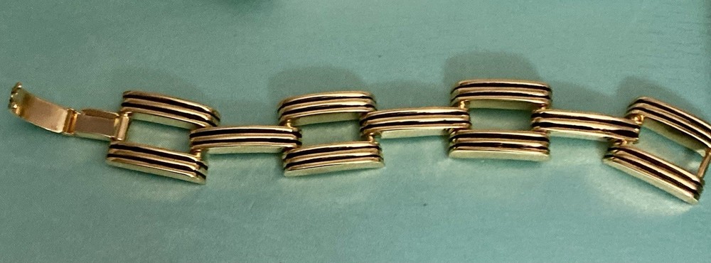 VINTAGE KENNETH JAY LANE SEGMENTED GOLD PLATED BRACELET