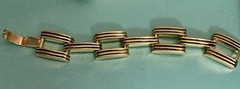 VINTAGE KENNETH JAY LANE SEGMENTED GOLD PLATED BRACELET