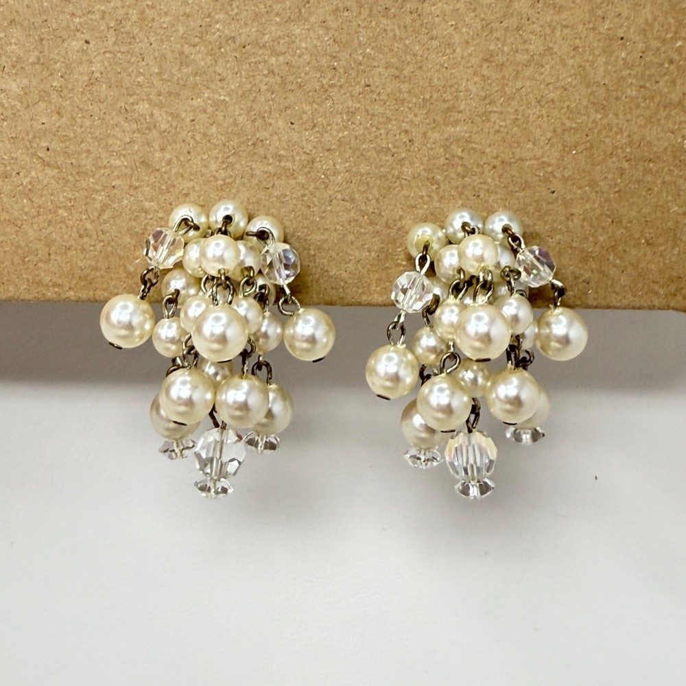 Vintage Imitation Pearl Dangle Drop Earrings Silver-Tone Mid Century Clip-on