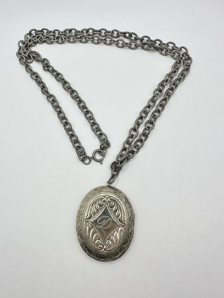 VTG Silver Tone XL Photo Pill Locket Signed D 32in Unsigned Estate Sale Read