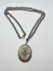 VTG Silver Tone XL Photo Pill Locket Signed D 32in Unsigned Estate Sale Read