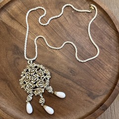 Monet Vintage 26 In Necklace White Rose And Antique White Chain