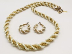 Casual Corner Rope Chain Necklace Earrings Set Gold Tone Faux Pearl VTG D2569