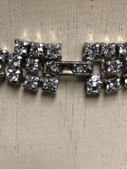 VINTAGE RHINESTONES MARQUISE AND ROUND SILVER TONE NECKLACE 15″