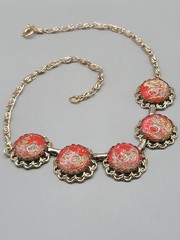 Vtg Goldtone Filigree Encased Glass Asian Man Rickshaw Round Link 17″ Necklace