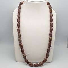 Vintage Venetian Style Feather Desgin Glass Beaded Necklace 22 inches Strand