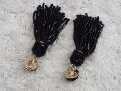 SUGARFIX Black Glass Bead Tassel Pierced Earrings (K11)