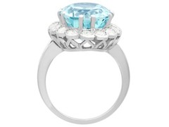 Vintage 7.65 Ct Aquamarine and 1.02 Ct Diamond 18k White Gold Cocktail Ring