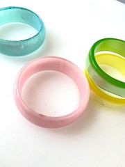Vintage Stack Iridescent Pastel Bangle Lucite Bracelets Pink Yellow Blue Green