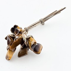 Vintage Tiger’s Eye Polished Chips Bouquet Pin