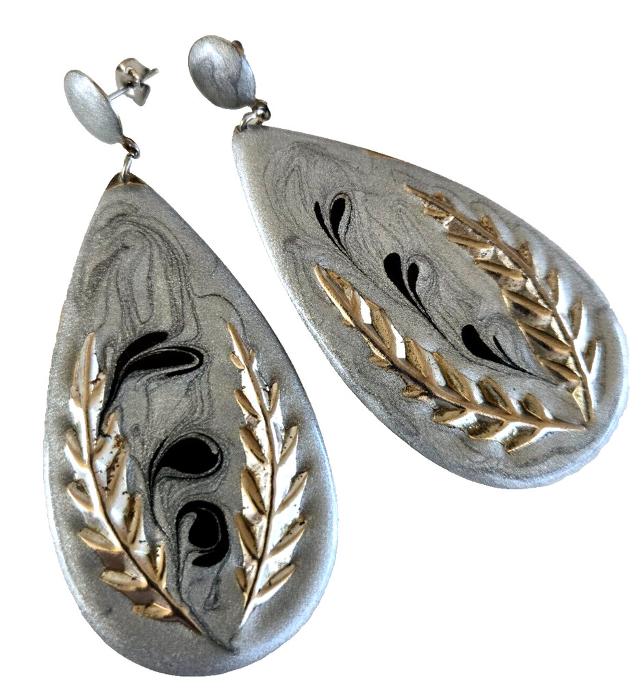 Vintage Gray w Black Enamel Leaf Silver Tone Dangle Pierced Earrings 3-1/8″