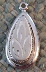 Vintage 2.46g Elegant Sterling Silver Pendant Hallmark R