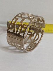 Unbranded – Vintage Hinged Spring Tension Bracelet – One Size – Silver Tone