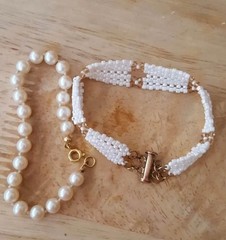 Vintage Lot Of 2 Beaded Bracelets (Faux Pearl & Seed Bead)