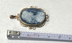 Vintage 14K 585 Yellow Gold Blue Agate Cameo Woman’s Portrait Pendant