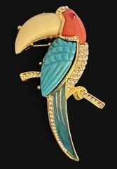 Vintage Hattie Carnegie Toucan Brooch Faux Coral Turquoise Resin Bird Pin Enamel