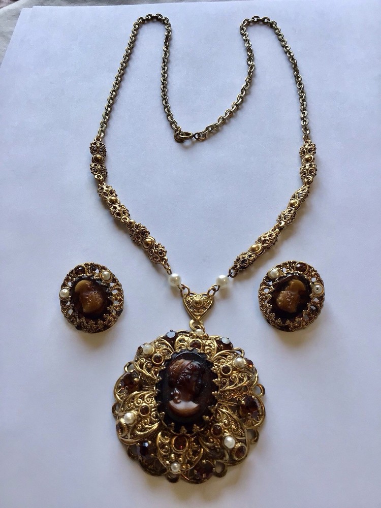 VINTAGE WEST GERMANY CAMEO BROWN RHINESTONE AND FAUX PEARL NECKLACE & EARRINGS