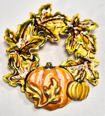Vintage 90’s Kenneth Cole Festive Autumn Fall Leaf & Pumpkin Wreath Pin / Brooch