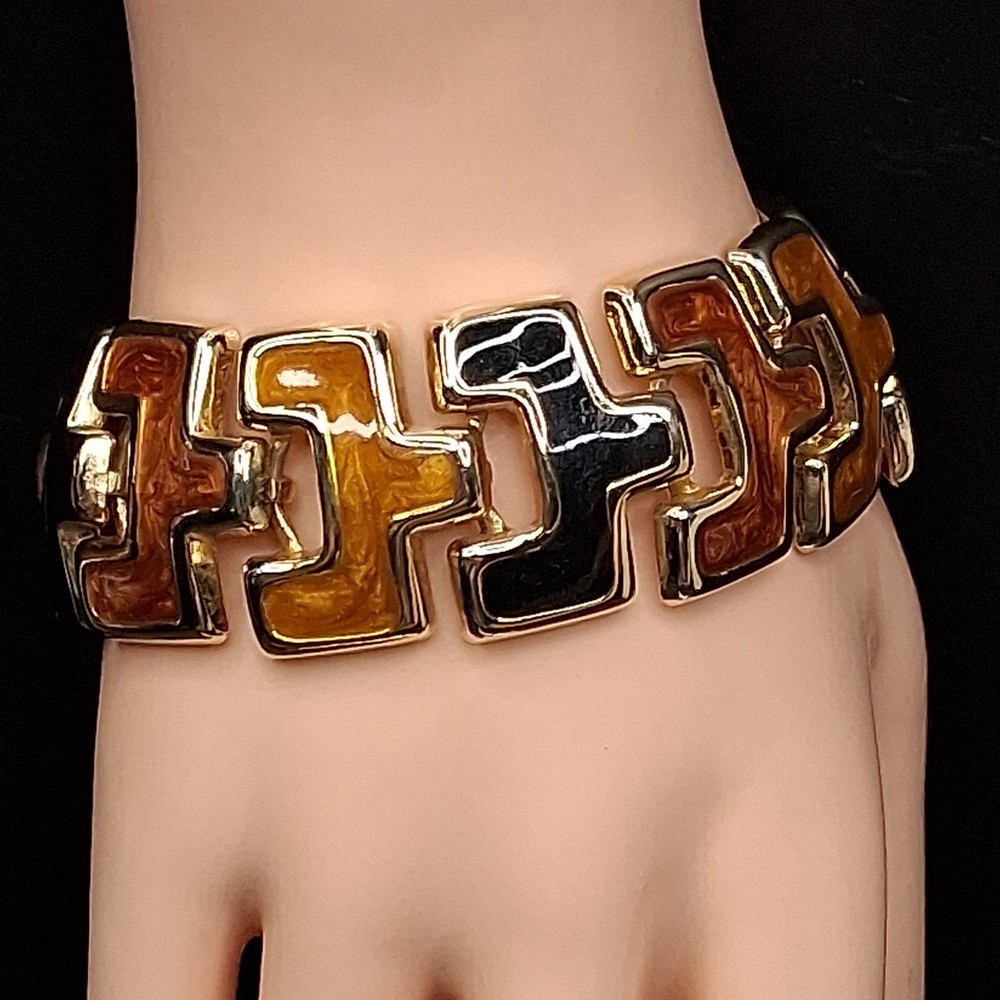 Vintage Gold Tone Link Bracelet Black Brown Enamel. 18.151