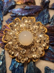 DeLizza and Elster a/k/a Juliana Lavish Opalescent Moonstone Cabochon Brooch