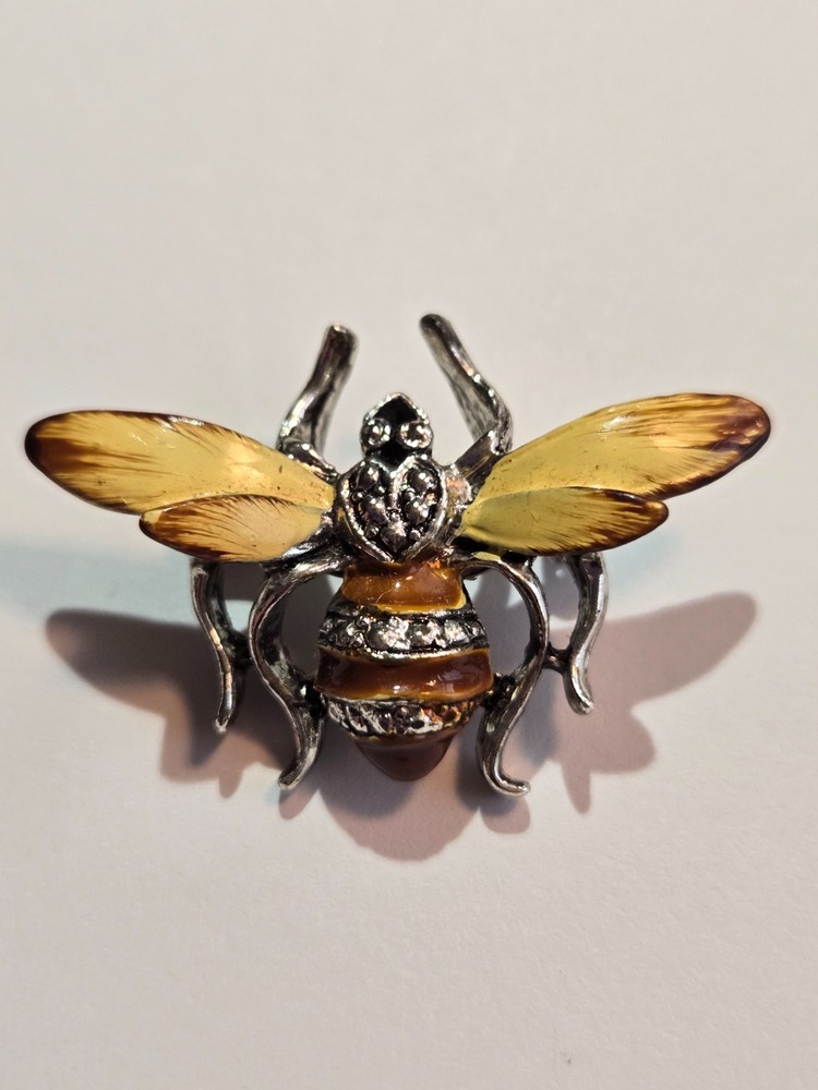 Vintage Bee Brooch / Pin (1.5 in.)