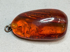 NATURAL OLD ANTIQUE COGNAC BALTIC AMBER PENDANT 9,1 gr