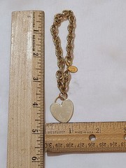 Vintage Cookie Lee Bracelet 7″ Gold Tone Chain Heart Charm Minimalist Jeweley