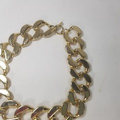 Chunky Curb Link Collar Necklace Gold Tone 17.5 Inch Classic Bold Vintage