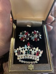 Vtg B.David Crown Multi RS Brooch & Clip On Earrings Euc