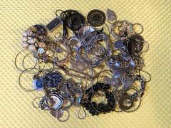 Large 10.2 lb Mixed Lot of Costume Jewelry – Vintage to Modern – Mostly Wearable