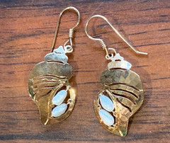 Vintage Wild Byrde fresh water pearl and gold seashell french wire earrings