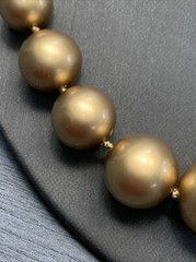 Vintage Carol Lee Faux Pearl Necklace golden graduated 18 inches