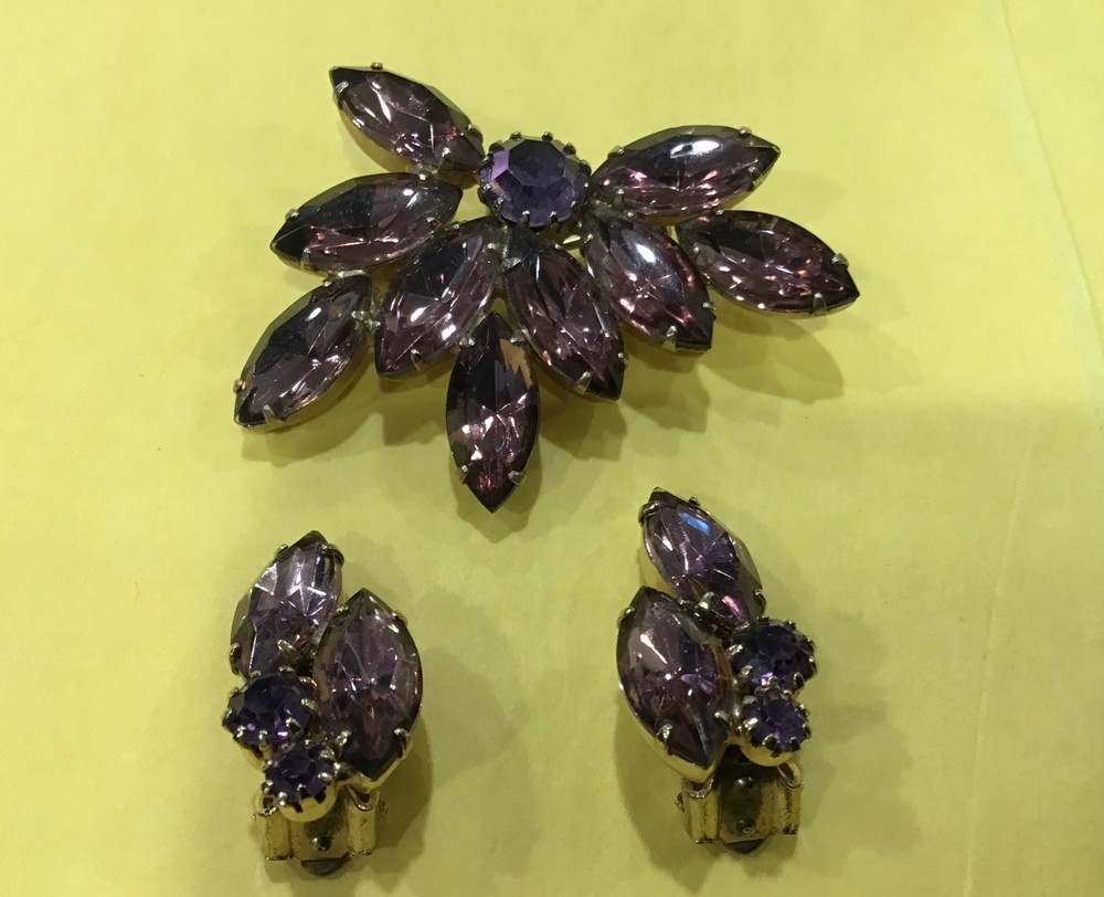 Vintage Purple Marquise and Round Rhinestone Brooch Pin and Earings Set